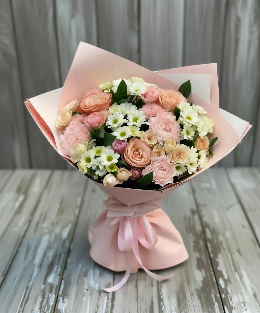 Букет цветов из: Гвоздики, Розы и Хризантемы в Новый Свет