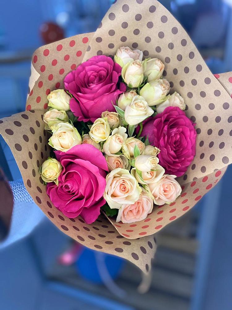 Букет цветов из: Розы в Новый Свет