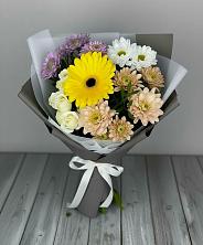 Букет цветов из:  Розы, Герберы и Хризантемы в Новый Свет