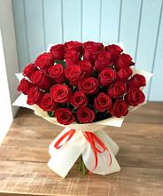 Букет 29 Красных роз в Новый Свет