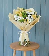 Букет цветов из:  Хризантемы и Розы в Новый Свет